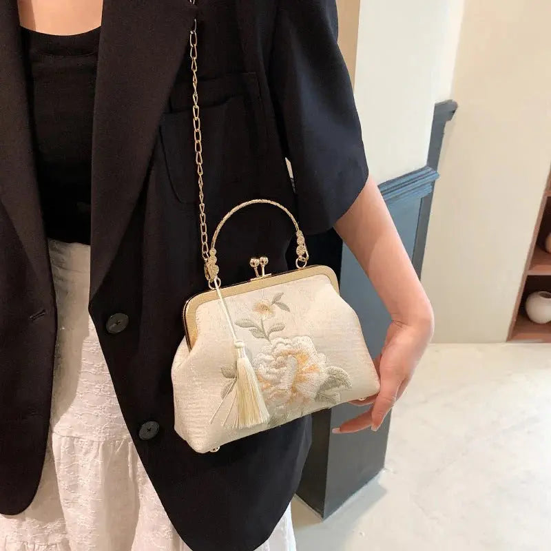 All-matching Embroidered Fashion Personality Women Bag DexKea